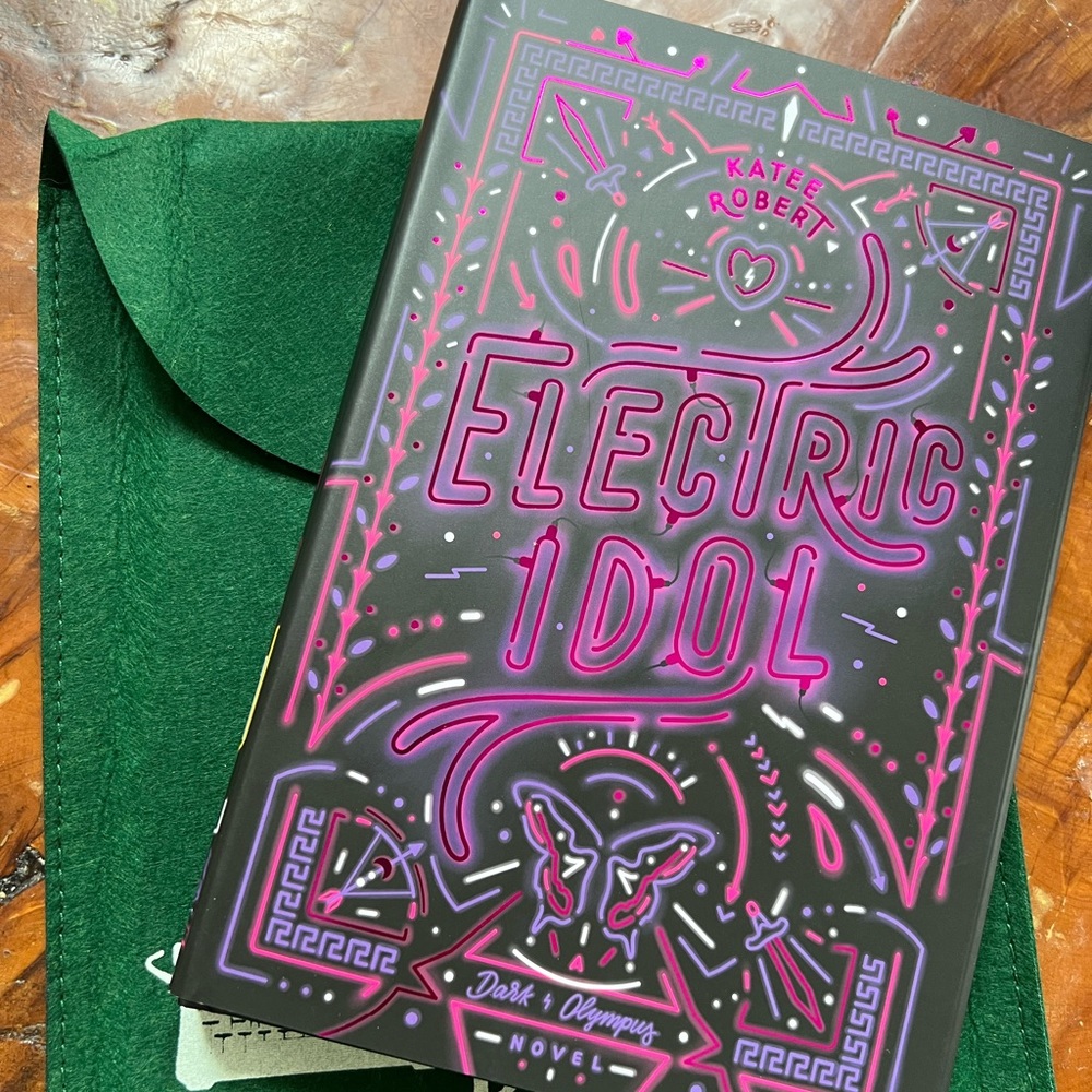 Bookish Box Electric Idol!